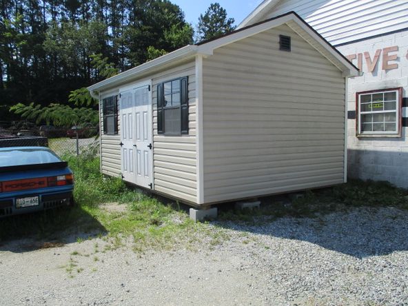 611 E Tri County Blvd, Oliver Springs, TN 37840